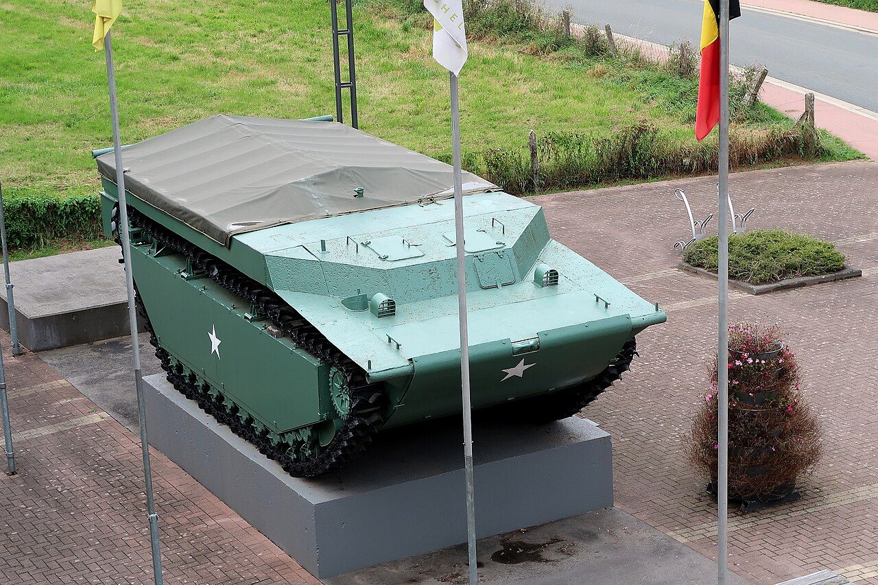Foto van "Tank" LVT Buffalo Amphibian Mark IV